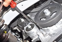 Замена ремня генератора на Киа Рио своими руками